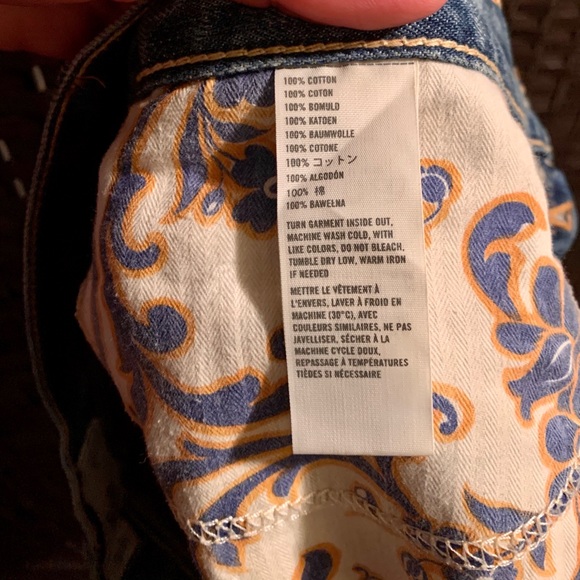 Hollister Distressed Denim Skirt - Picture 4 of 4